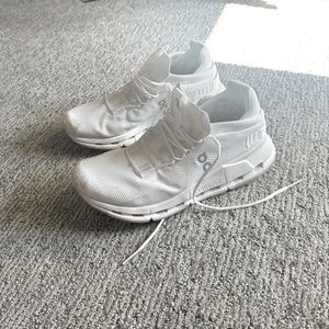 Cloudnova ON Running Shoes
